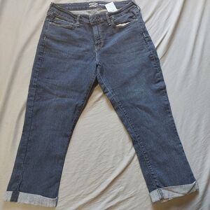 Signature Levis Strauss Capri Size 14